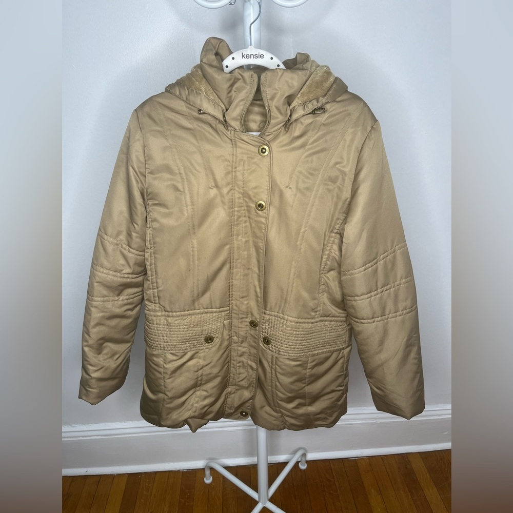 Jessica Simpson puffer jacket with a warm inside.